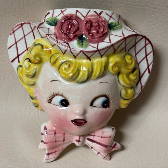 Vintage 1950s LEFTON? Miss Dainty Wall Pocket Doll Bonnet Flowers Mid Century - Picture 4 of 5